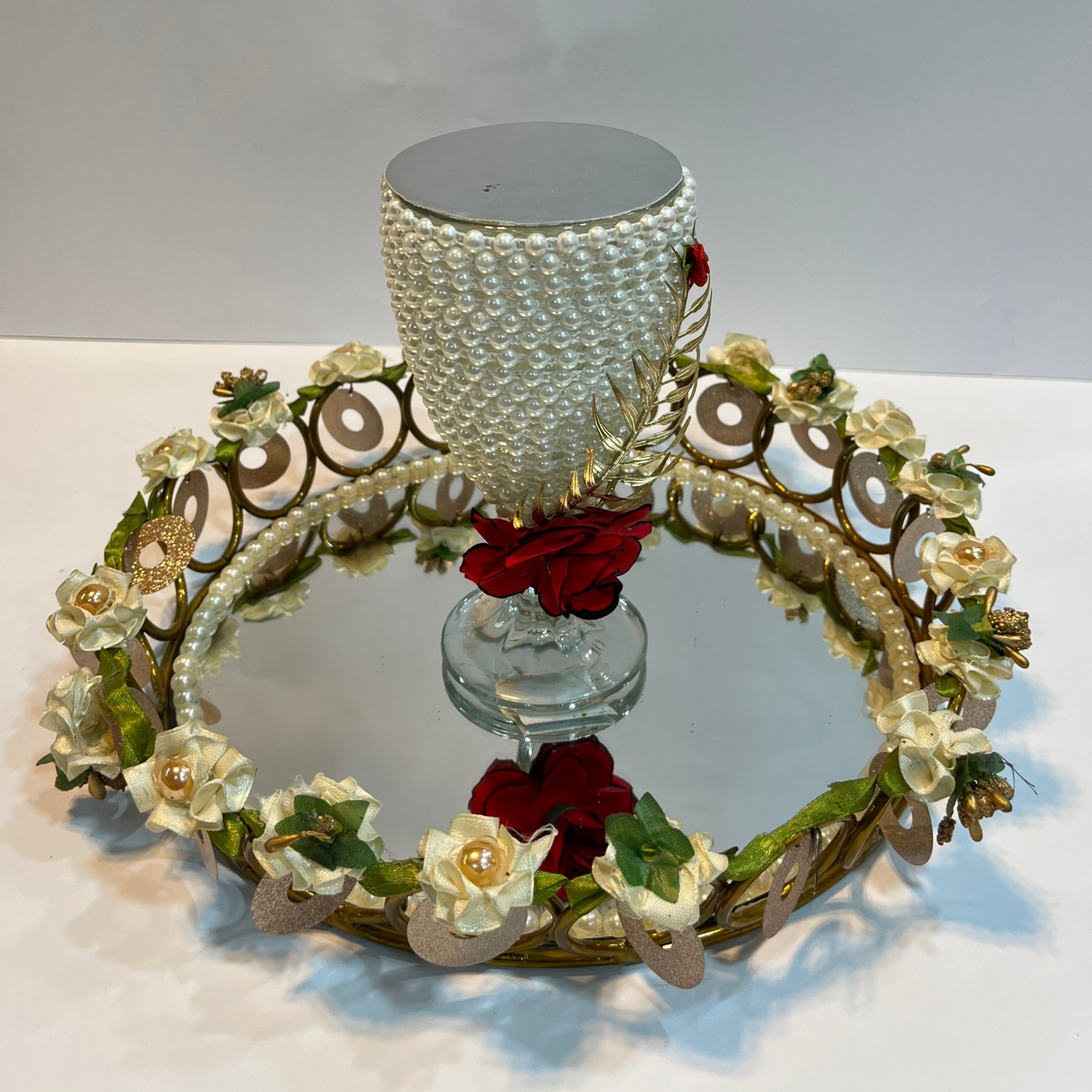 White Pearl Doodh Pilai Glass Special Mirror Metallic Tray