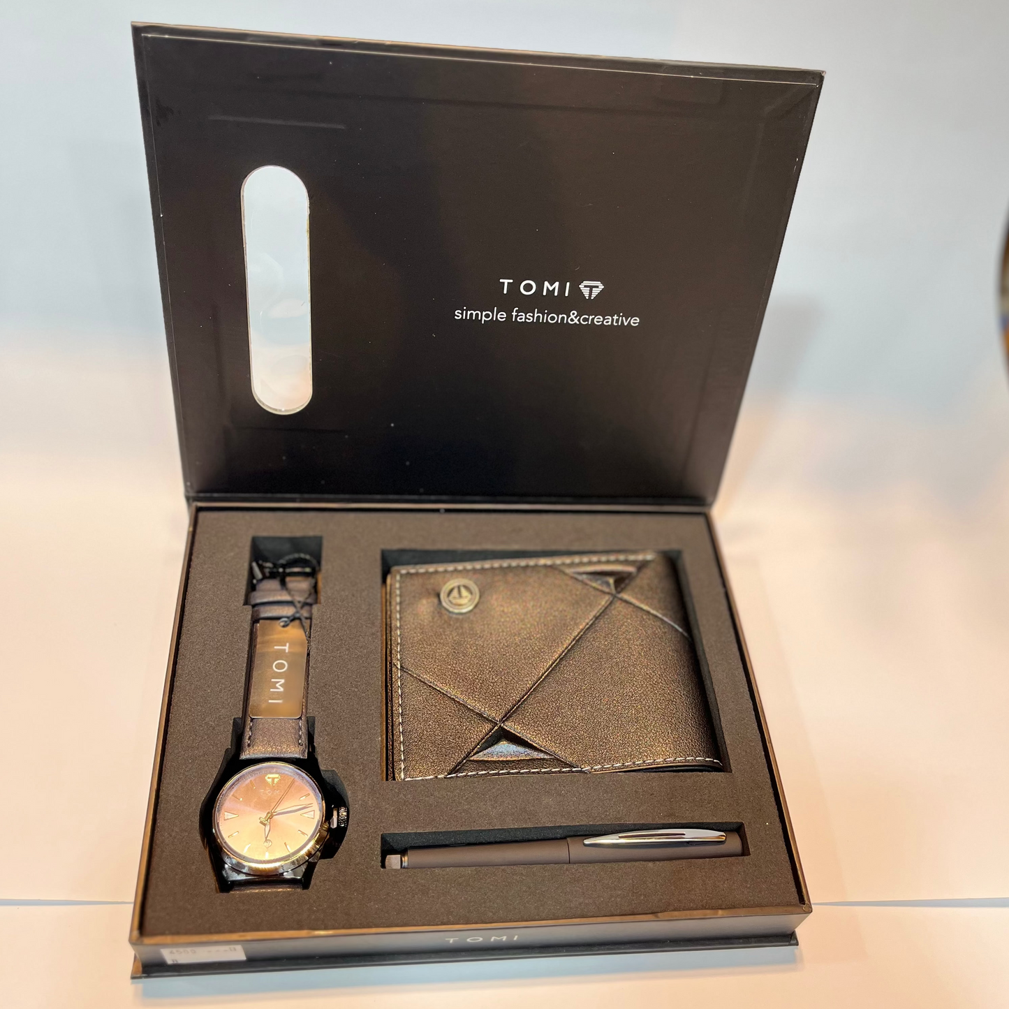 TOMI Premium Gift Set – Watch, Wallet & Pen Combo for Men